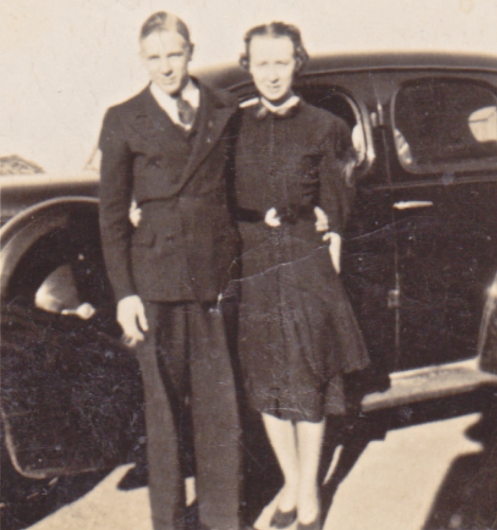 1944-11-Alb-Sis-Lil.jpg